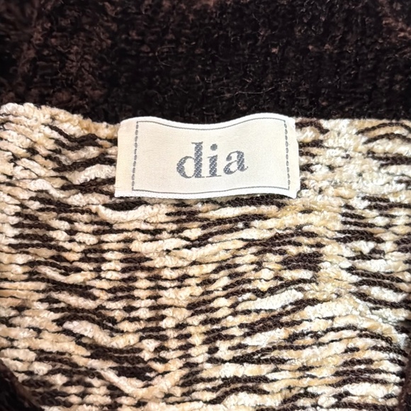 Vintage 90s Dia wool leaf print chunky cardigan sweater size Large - Picture 8 of 16